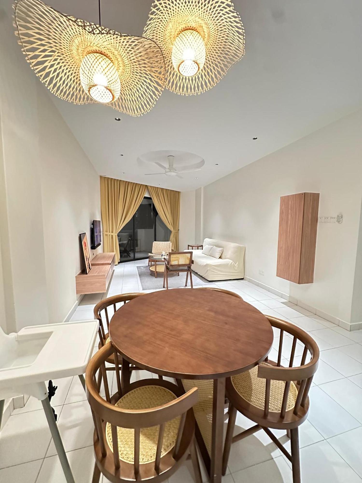 Newly Renovated Comfy Beachfront View At Seri Bulan Port Dickson Porto Dickson Exterior foto